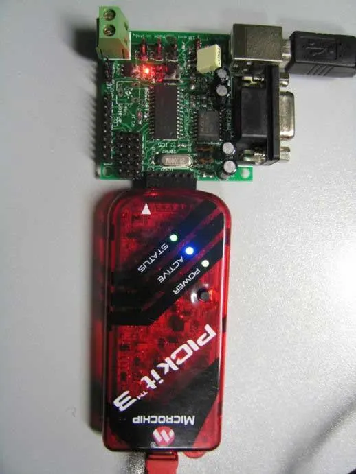 PICKit 3 Pinout