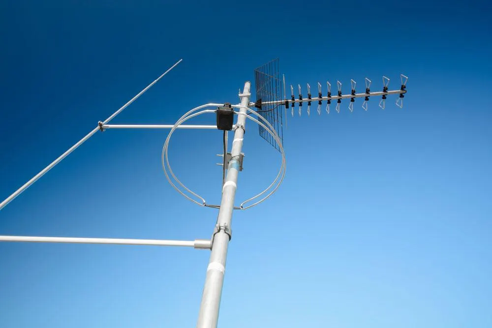 Antenę FM 4