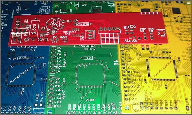 Kolor PCB 1