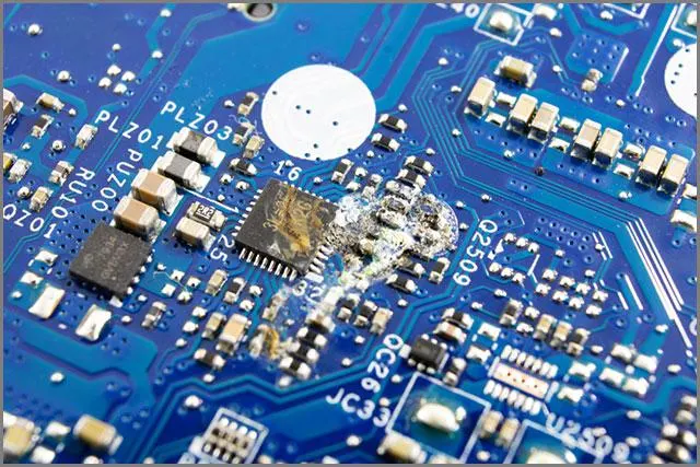 (Zdjęcie zaawansowanej technologicznie płytki PCB)