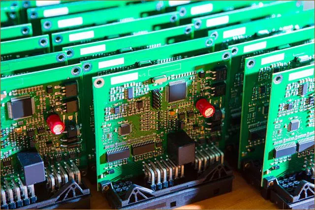 Partia gotowych do użycia PCB