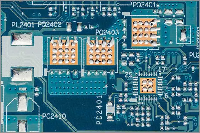 (PRZYlutowanie PCB mostka diodowego)