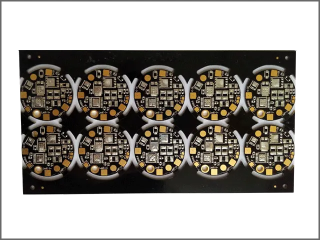 Czarny PCB 4